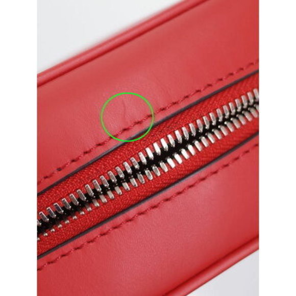 Louis Vuitton Epi Danube Shoulder Bag - Picture 8 of 8